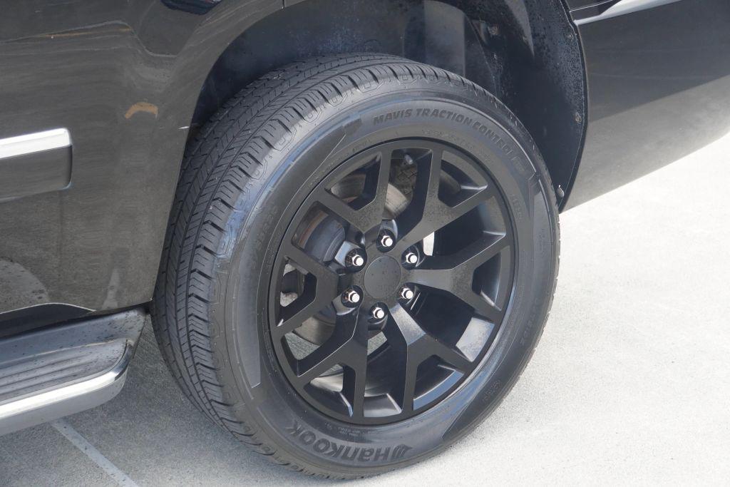used 2012 GMC Yukon car, priced at $10,995