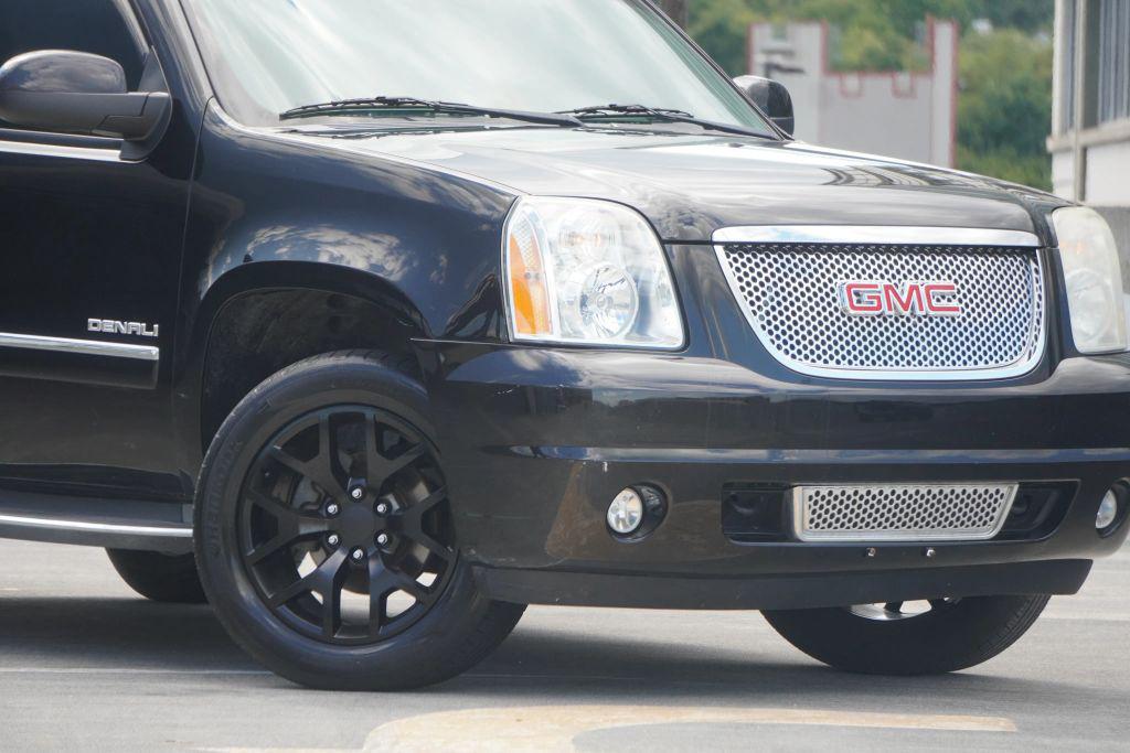 used 2012 GMC Yukon car, priced at $10,995