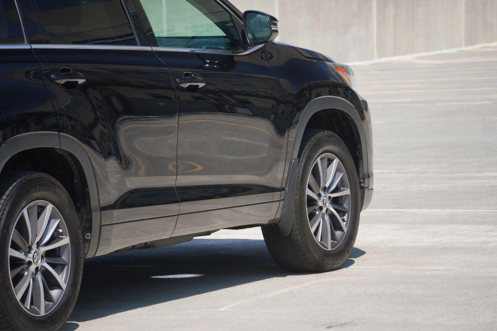 used 2017 Toyota Highlander car, priced at $21,995