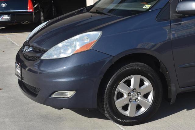 used 2006 Toyota Sienna car, priced at $4,995