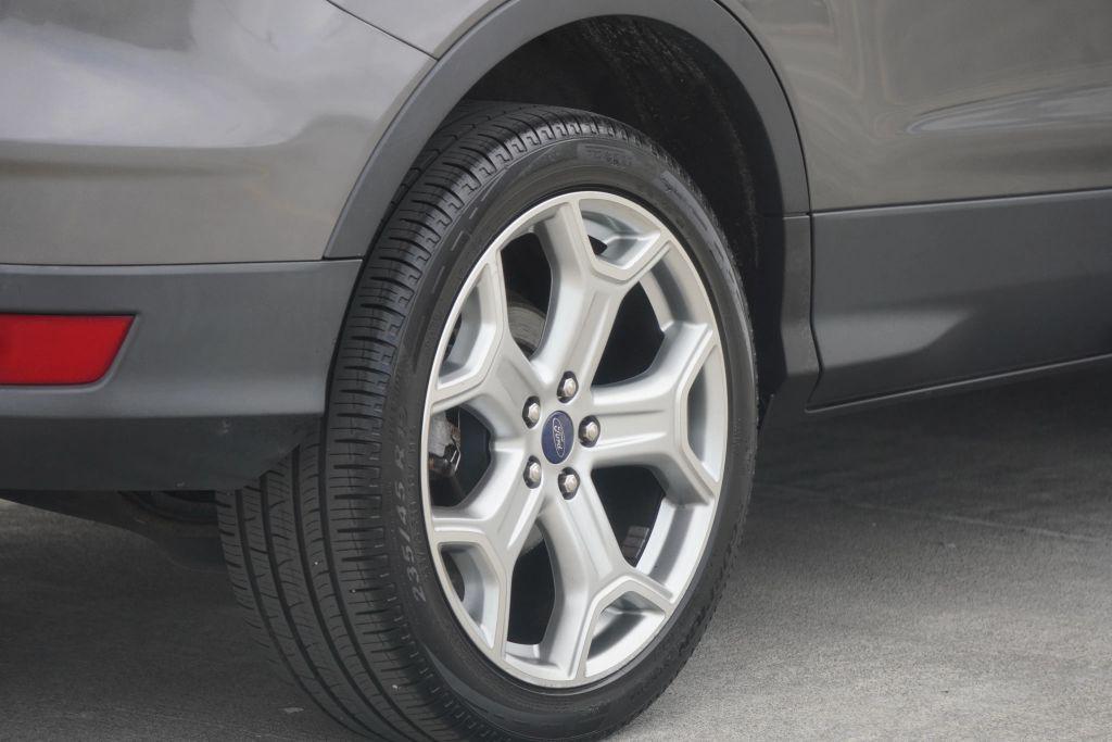 used 2013 Ford Escape car, priced at $7,995