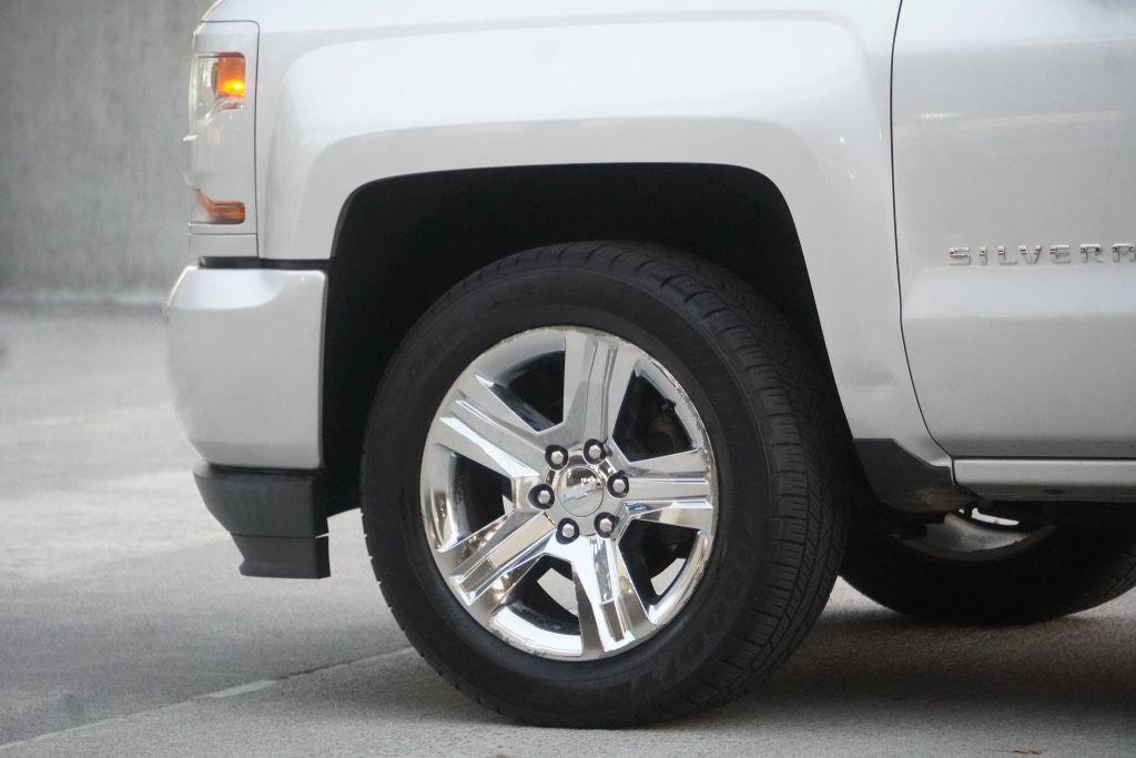 used 2018 Chevrolet Silverado 1500 car, priced at $19,995