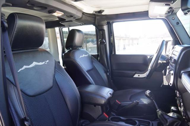 used 2015 Jeep Wrangler Unlimited car, priced at $14,995