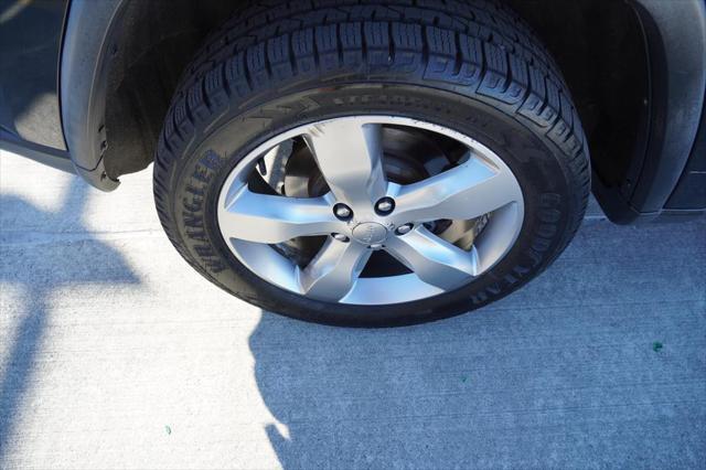 used 2012 Jeep Grand Cherokee car, priced at $12,495