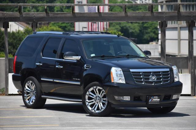 used 2012 Cadillac Escalade car, priced at $12,895