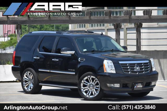 used 2012 Cadillac Escalade car, priced at $12,895