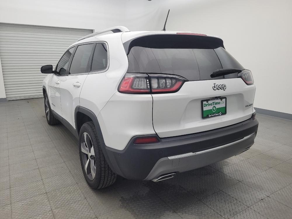 used 2021 Jeep Cherokee car, priced at $19,595