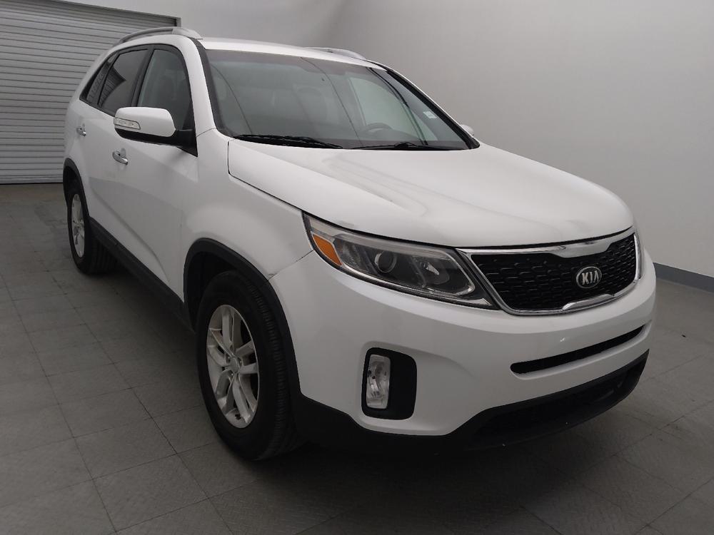 used 2015 Kia Sorento car, priced at $13,895