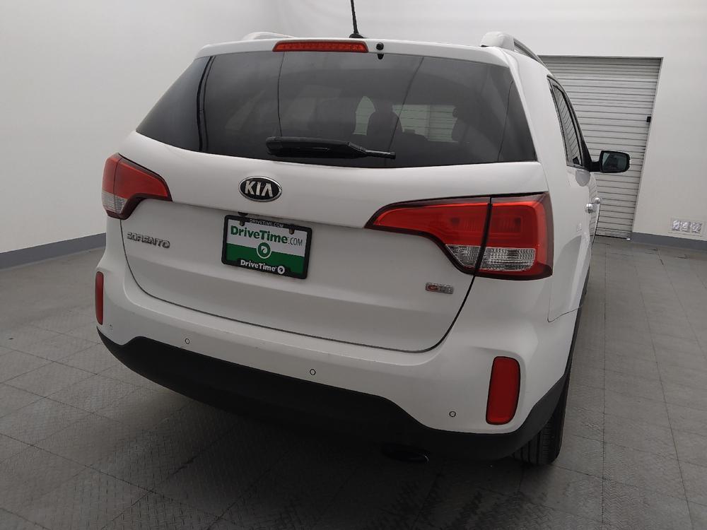 used 2015 Kia Sorento car, priced at $13,895