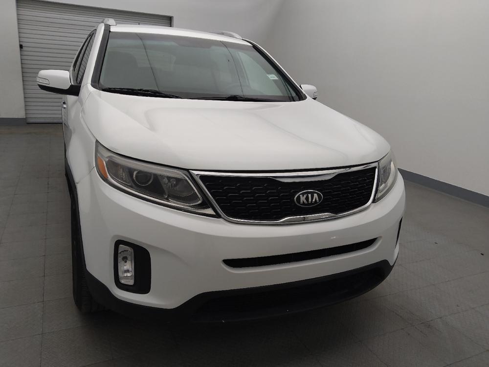 used 2015 Kia Sorento car, priced at $13,895