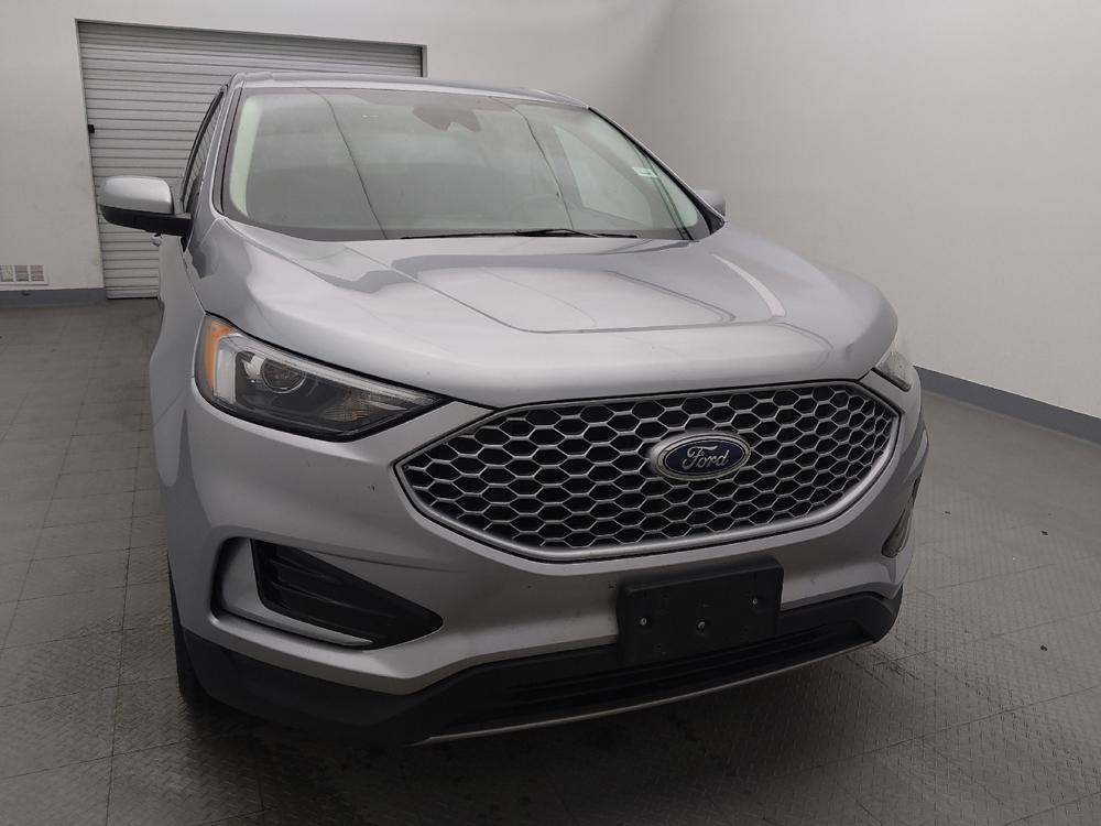 used 2024 Ford Edge car, priced at $29,895