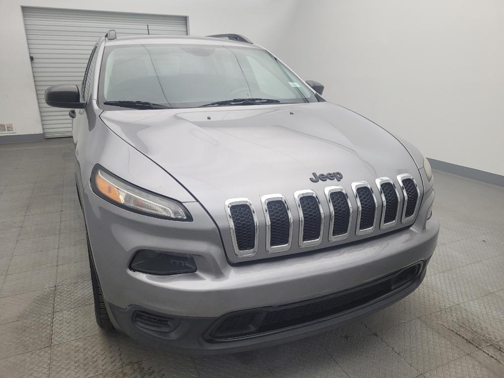 used 2016 Jeep Cherokee car, priced at $14,295