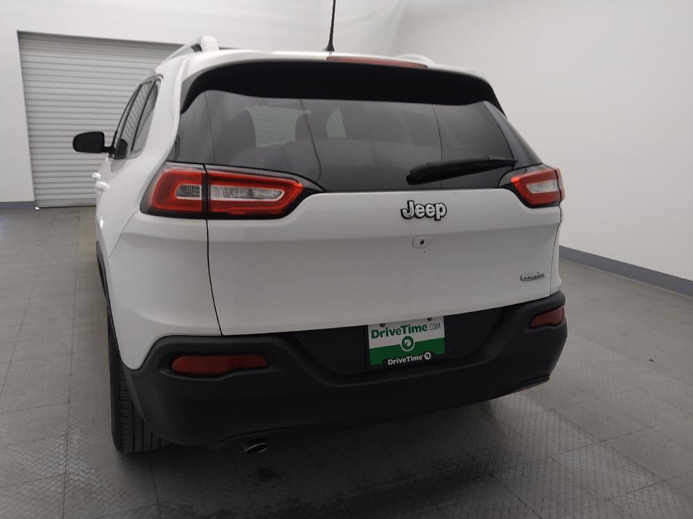 used 2018 Jeep Cherokee car, priced at $15,595