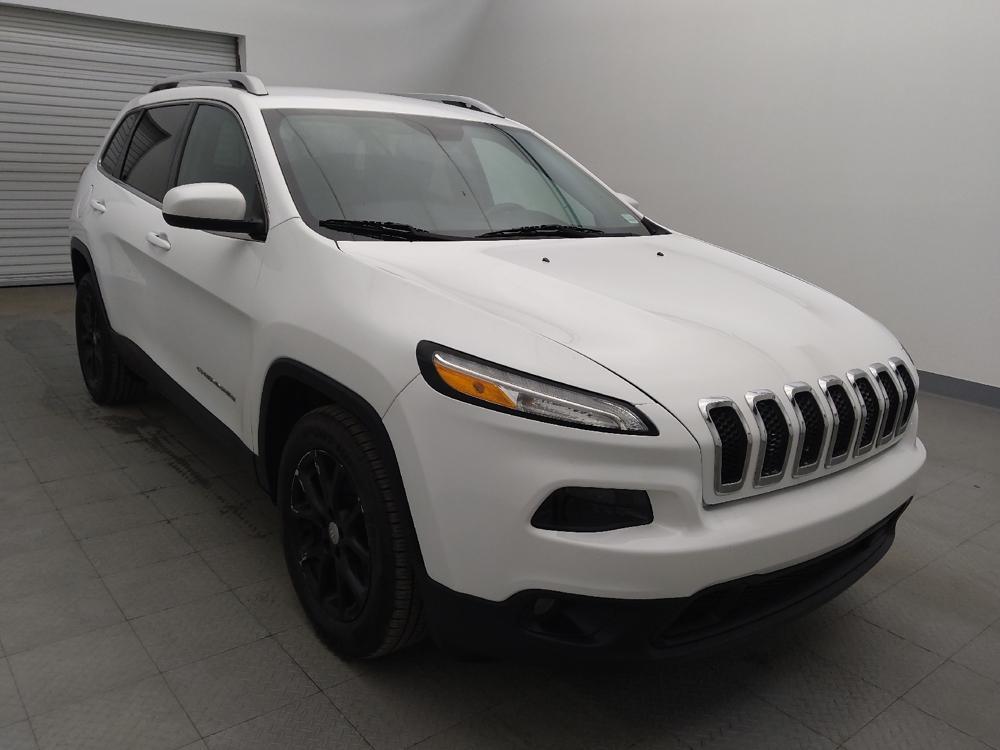 used 2018 Jeep Cherokee car, priced at $15,595