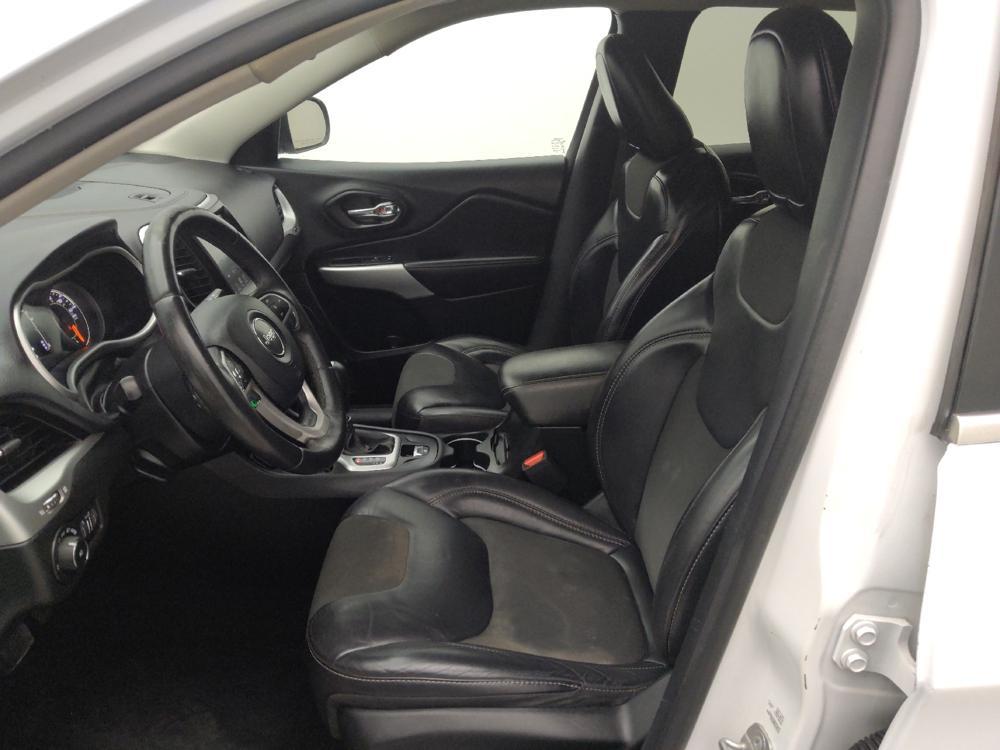 used 2018 Jeep Cherokee car, priced at $15,595