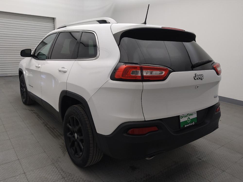 used 2018 Jeep Cherokee car, priced at $15,595