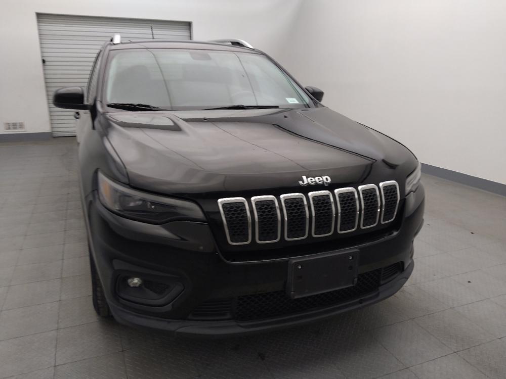 used 2019 Jeep Cherokee car, priced at $18,895