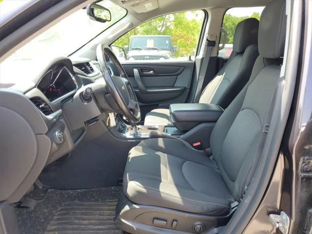 used 2015 Chevrolet Traverse car, priced at $4,500