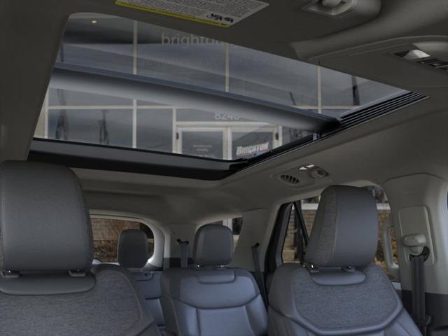 new 2025 Ford Explorer car, priced at $50,040