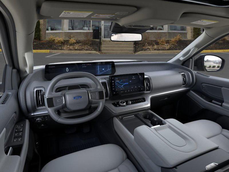 new 2025 Ford Expedition car, priced at $73,110