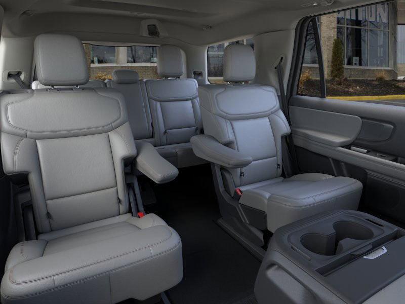 new 2025 Ford Expedition car, priced at $73,110