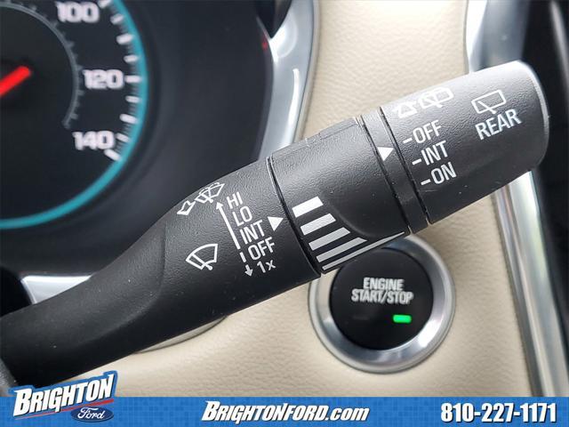 used 2023 Chevrolet Traverse car, priced at $28,800