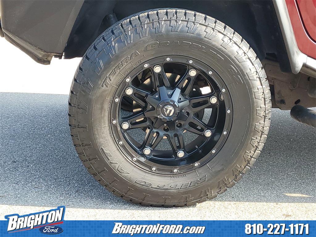 used 2004 Hummer H2 car, priced at $13,900