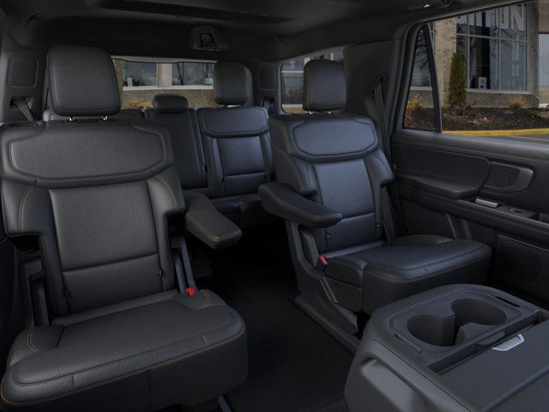 new 2025 Ford Expedition car, priced at $85,035
