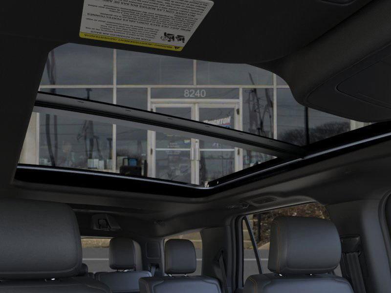 new 2025 Ford Expedition car, priced at $85,035