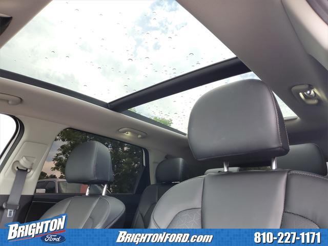 used 2023 Kia Sorento car, priced at $27,100