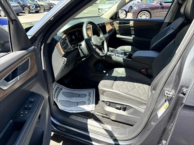 used 2024 Volkswagen Atlas car, priced at $36,975