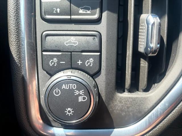 used 2022 Chevrolet Silverado 1500 car, priced at $38,975