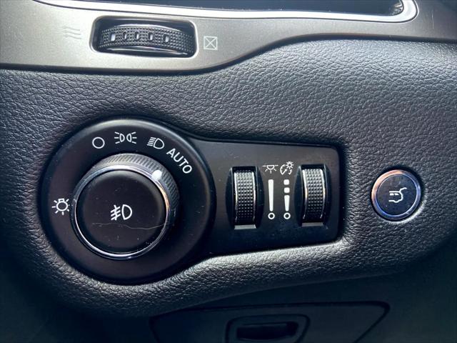 used 2019 Jeep Cherokee car, priced at $18,975