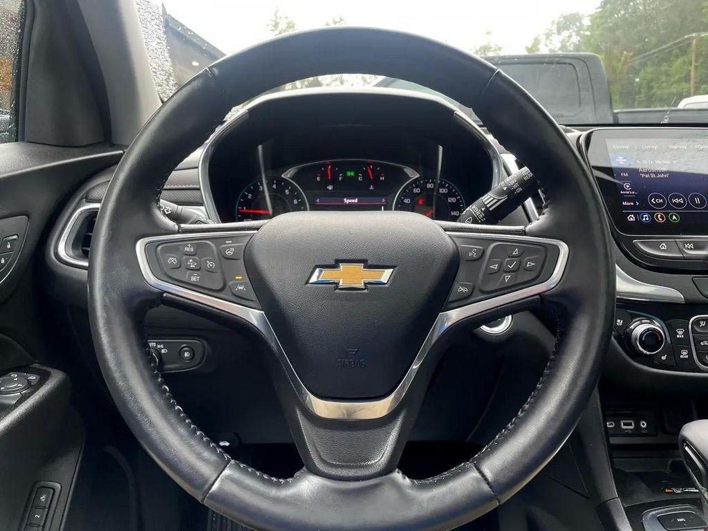 used 2022 Chevrolet Equinox car, priced at $28,975