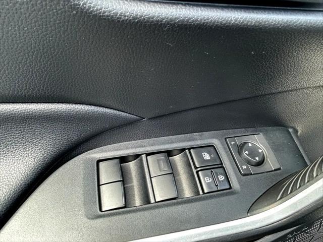 used 2020 Toyota RAV4 car, priced at $25,975