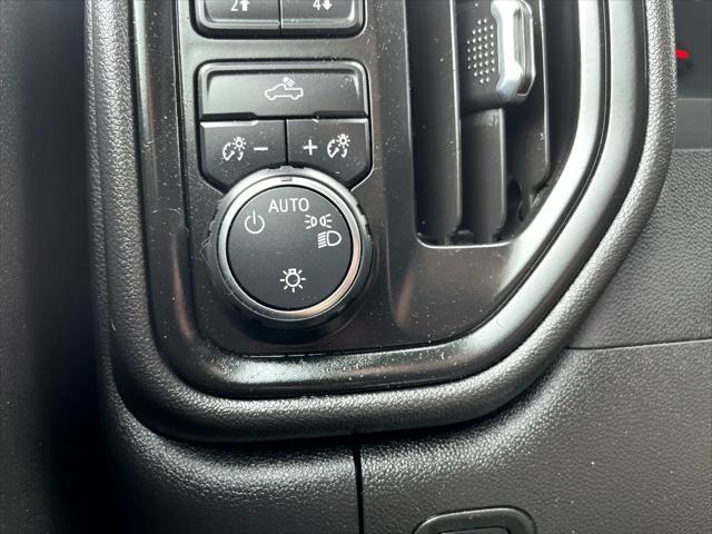 used 2022 Chevrolet Silverado 1500 car, priced at $45,975