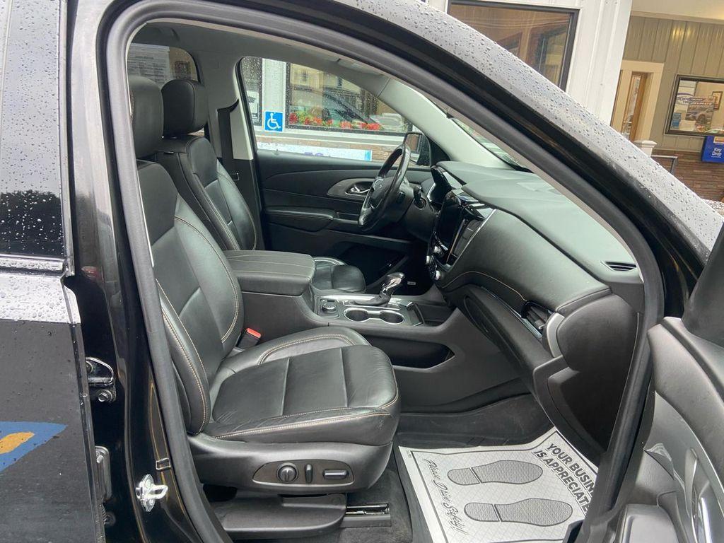 used 2021 Chevrolet Traverse car, priced at $26,975