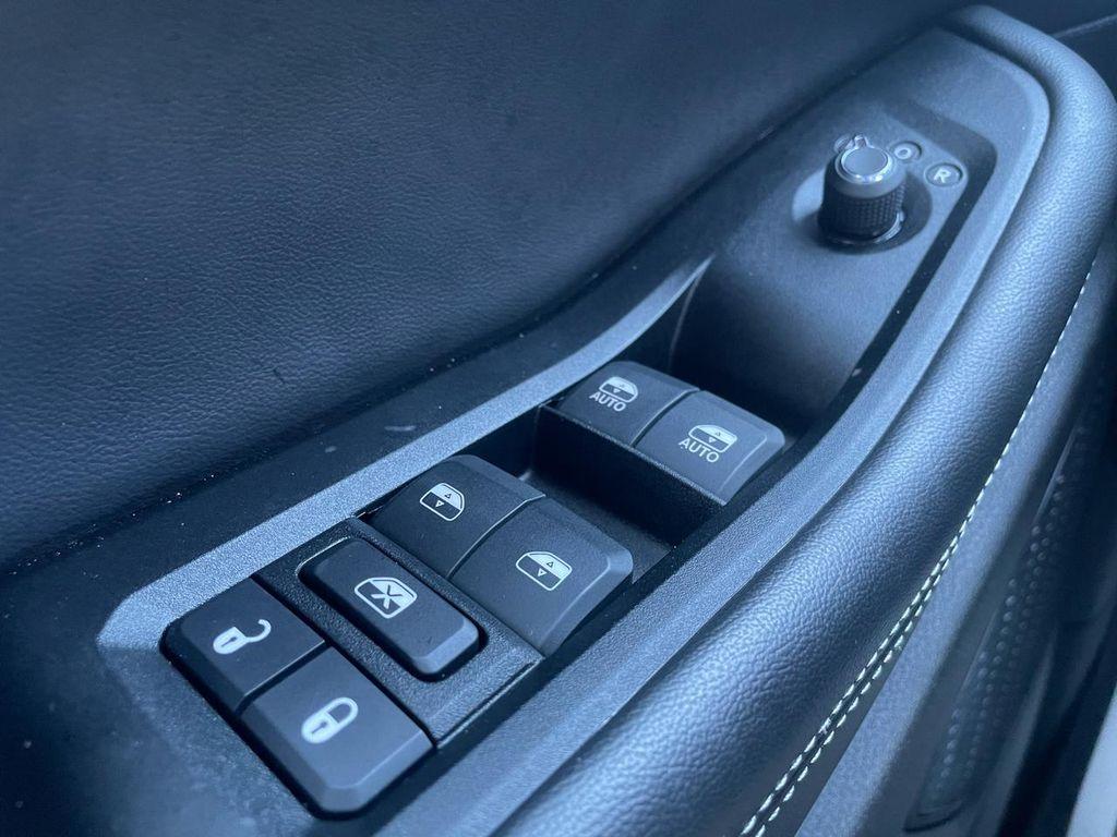used 2024 Jeep Grand Cherokee L car, priced at $38,975