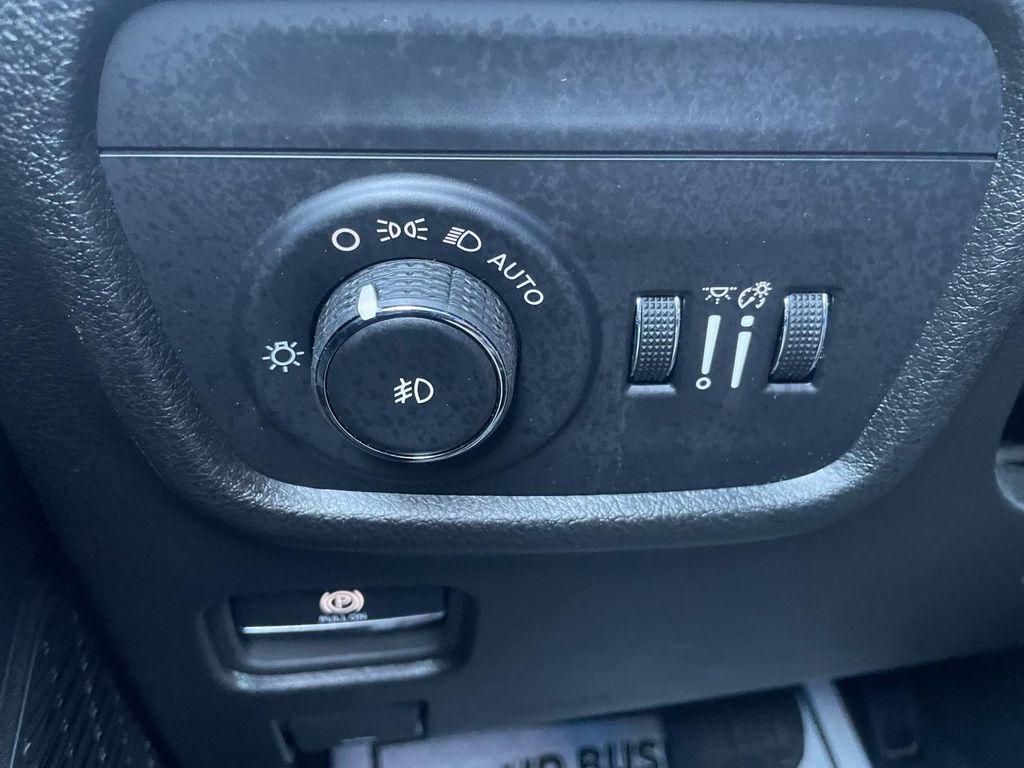 used 2024 Jeep Grand Cherokee L car, priced at $38,975