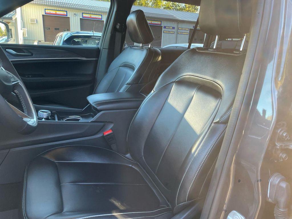 used 2024 Jeep Grand Cherokee L car, priced at $38,975