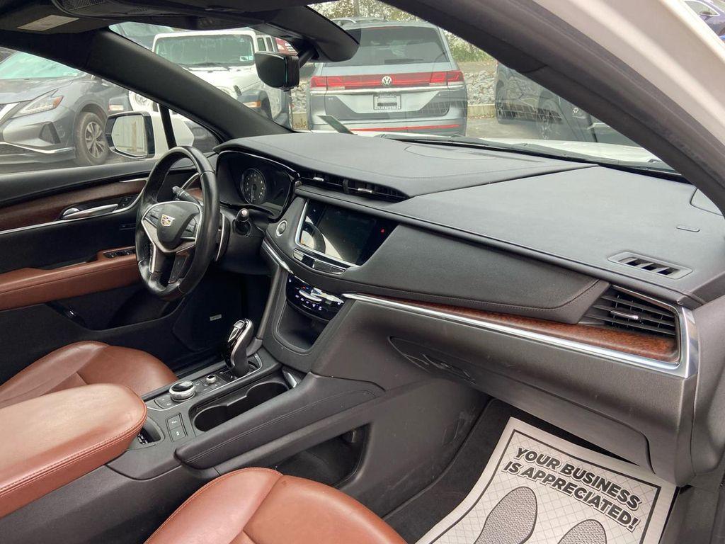 used 2021 Cadillac XT5 car, priced at $33,975