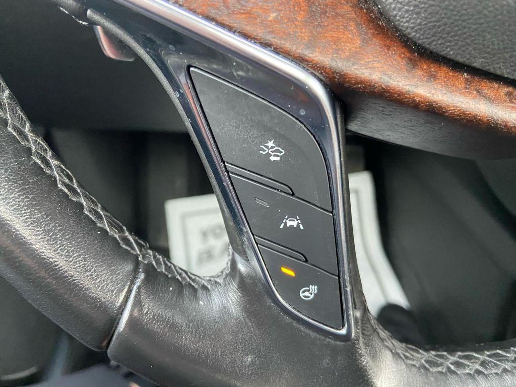 used 2021 Cadillac XT5 car, priced at $33,975