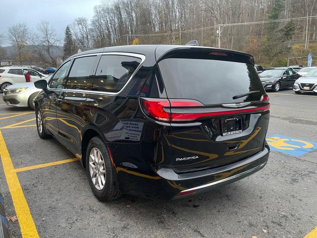 used 2024 Chrysler Pacifica car, priced at $30,975
