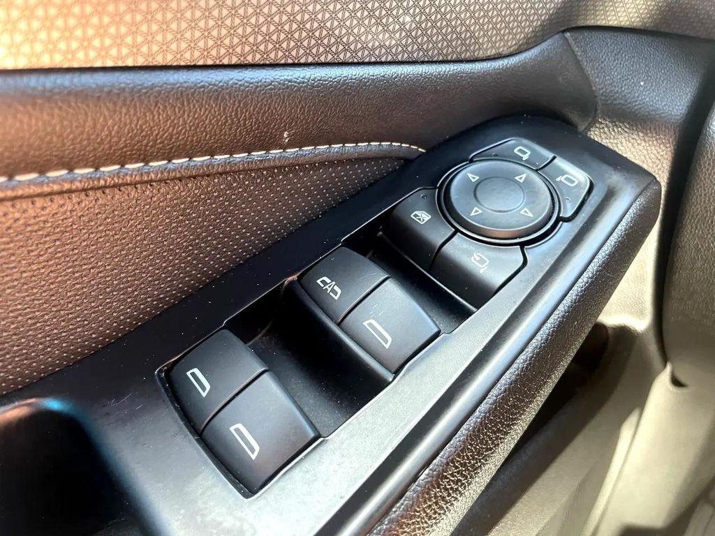 used 2023 Chevrolet Traverse car, priced at $37,975