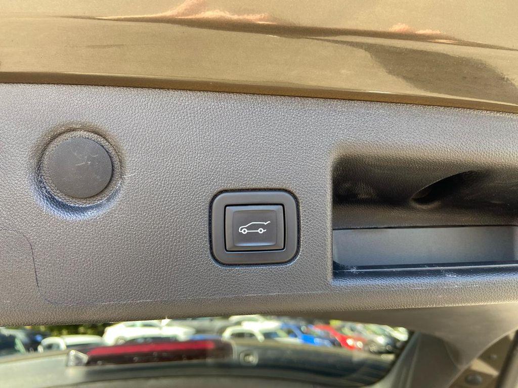 used 2023 Chevrolet Equinox car, priced at $25,975