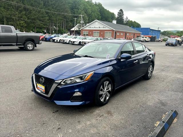 used 2019 Nissan Altima car, priced at $21,975