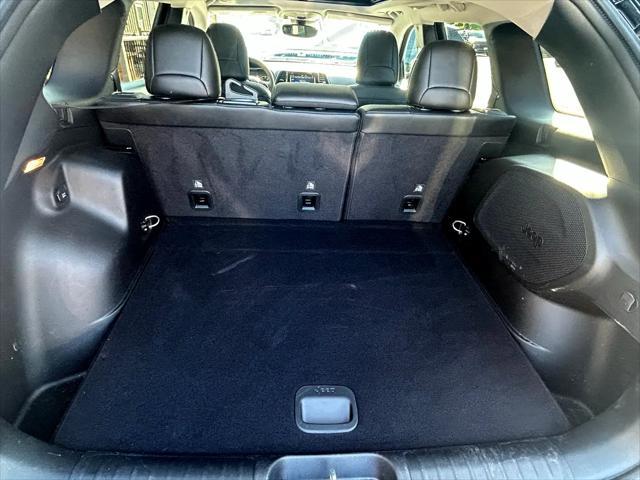used 2022 Jeep Cherokee car, priced at $28,975