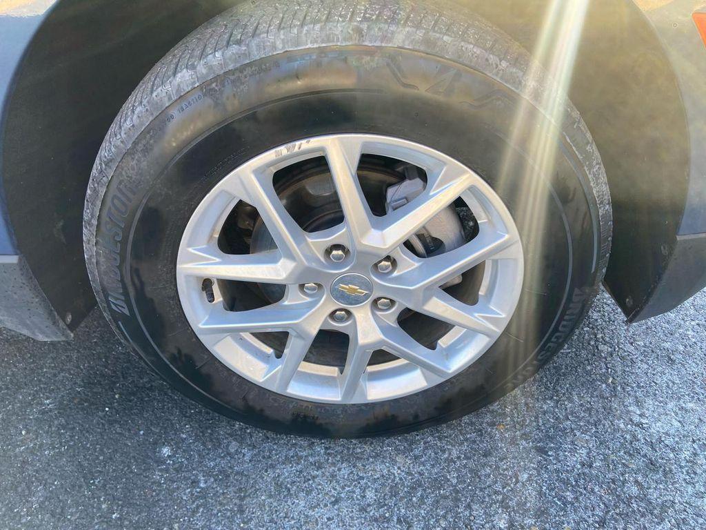 used 2024 Chevrolet Equinox car, priced at $25,975