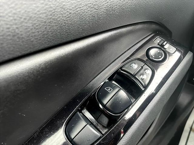 used 2023 Nissan Altima car, priced at $22,975