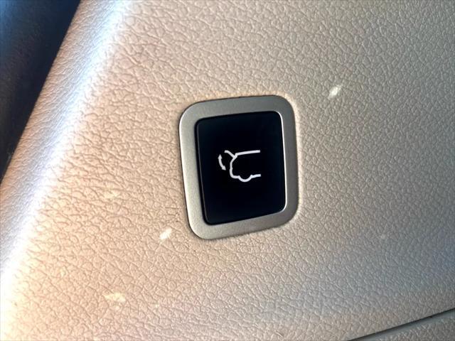 used 2022 Chrysler Pacifica car, priced at $25,975